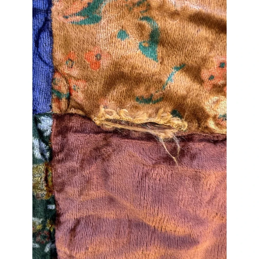 Vtg Velvet Patchwork Quilt Bedspread‎ Q/King Boho Cozy Cottage Witchy READ